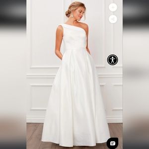 Nox Anabel White A-Line One-Shoulder Sleeveless Gown Style E469 NWT Wome…